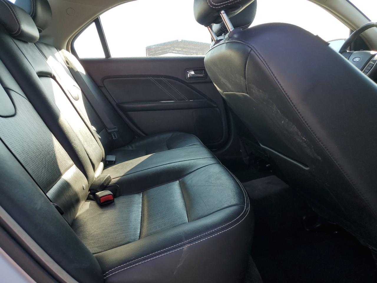 2011 FORD FUSION