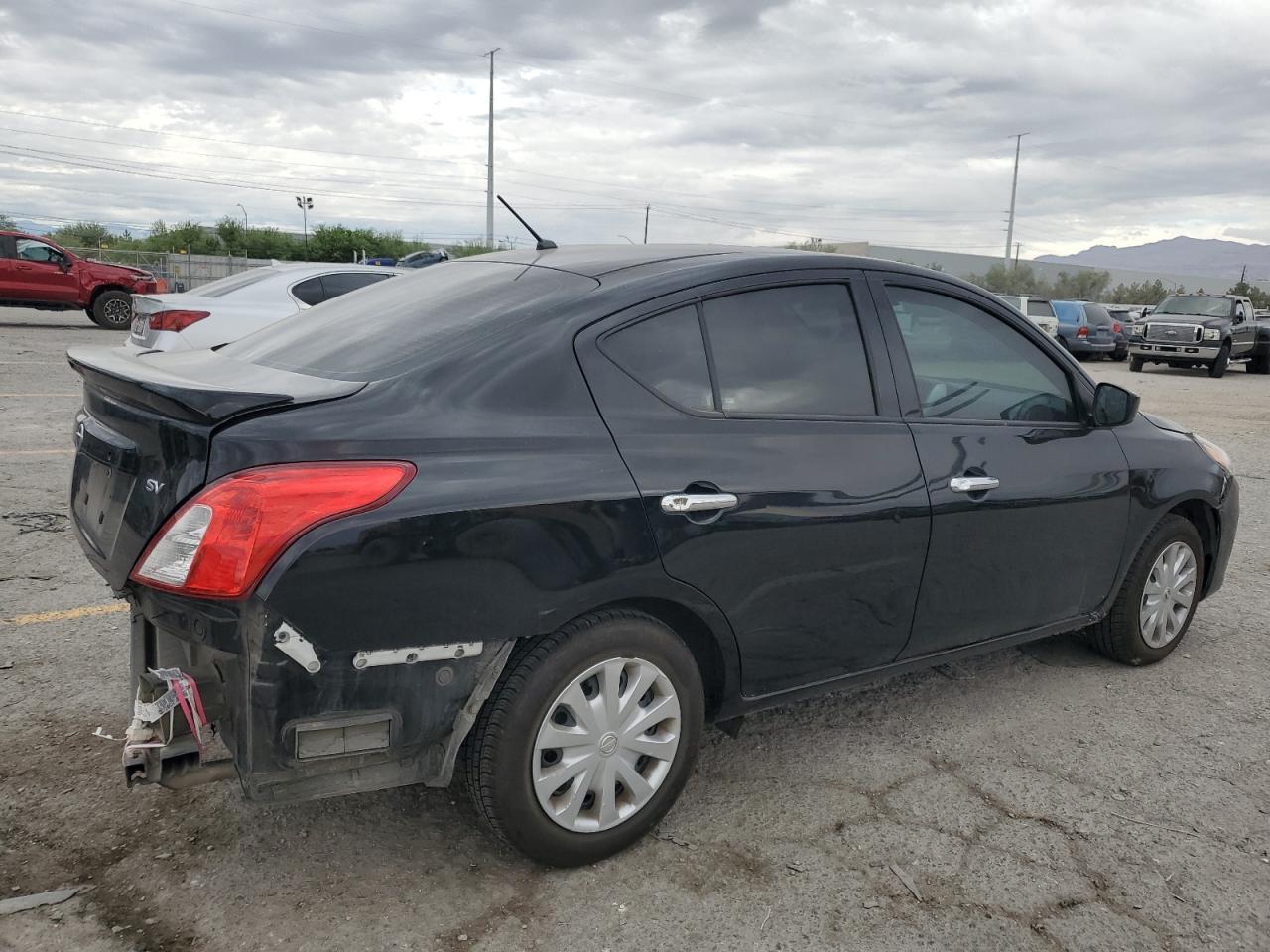 2019 NISSAN VERSA