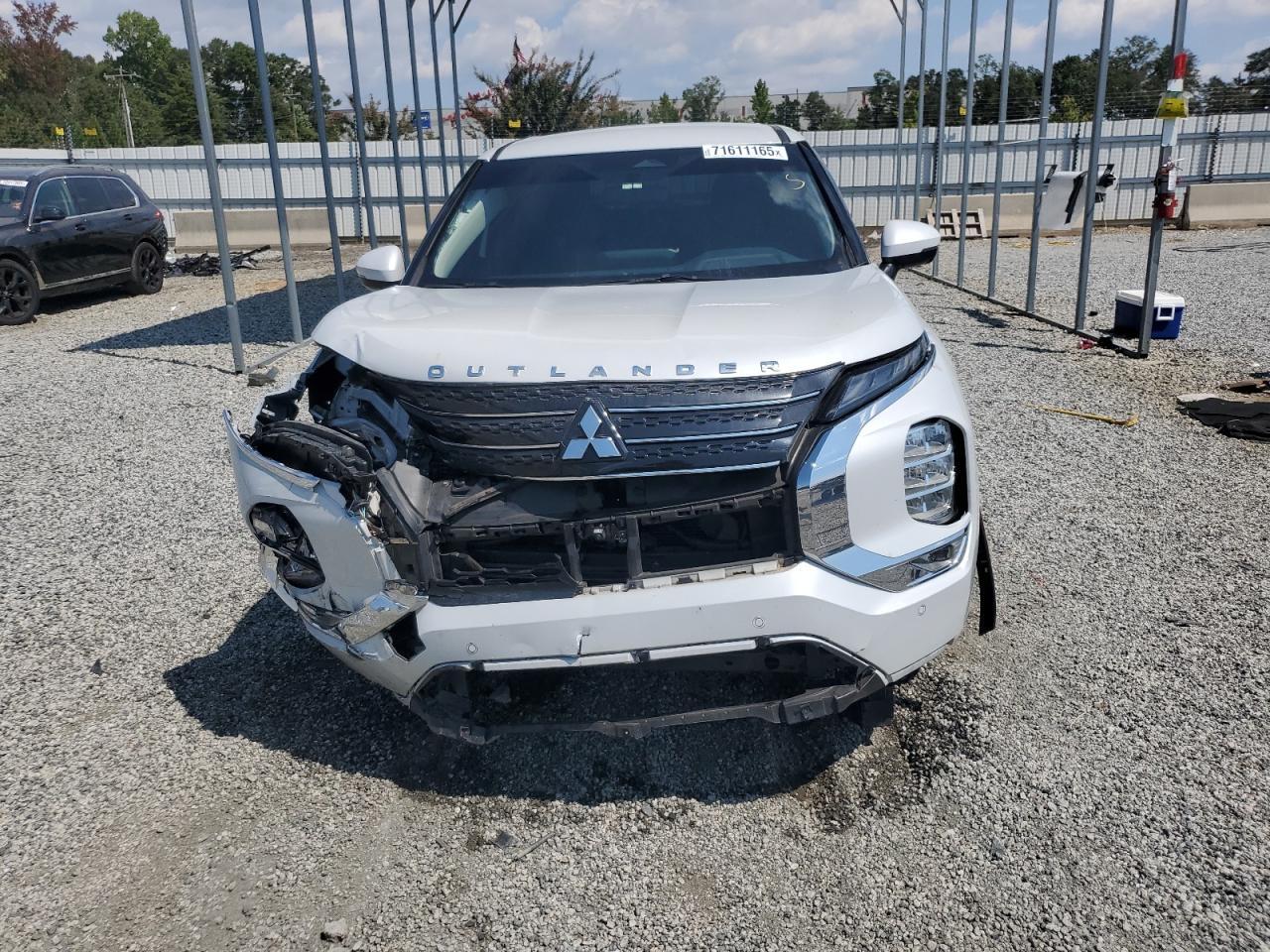2023 MITSUBISHI outlander