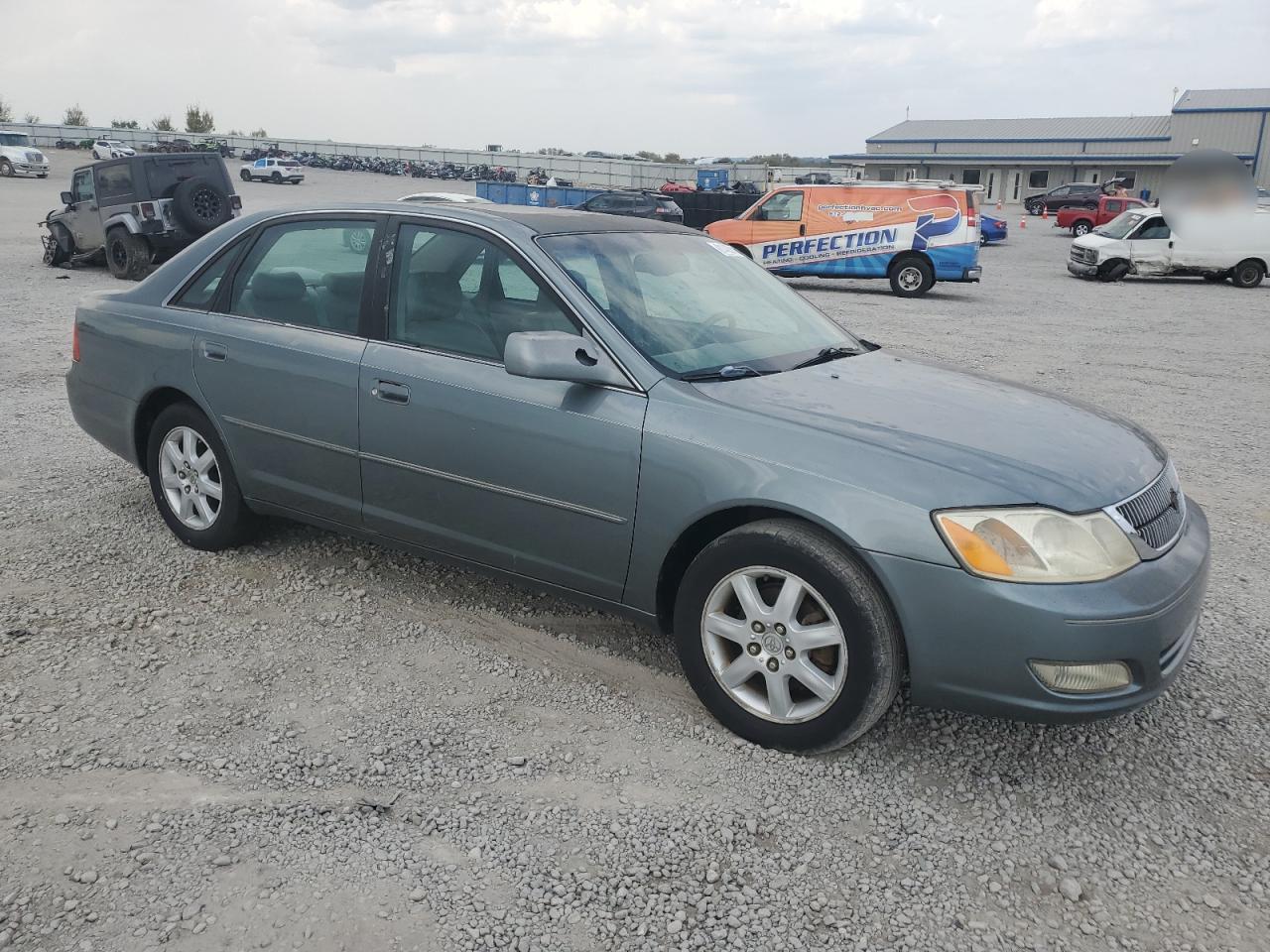2000 TOYOTA Avalon