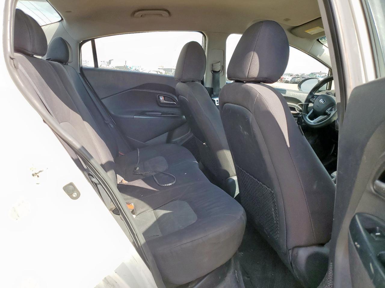 2016 KIA RIO