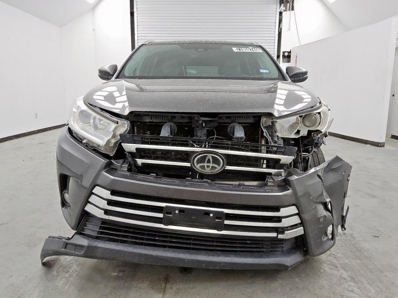 2019 TOYOTA HIGHLANDER