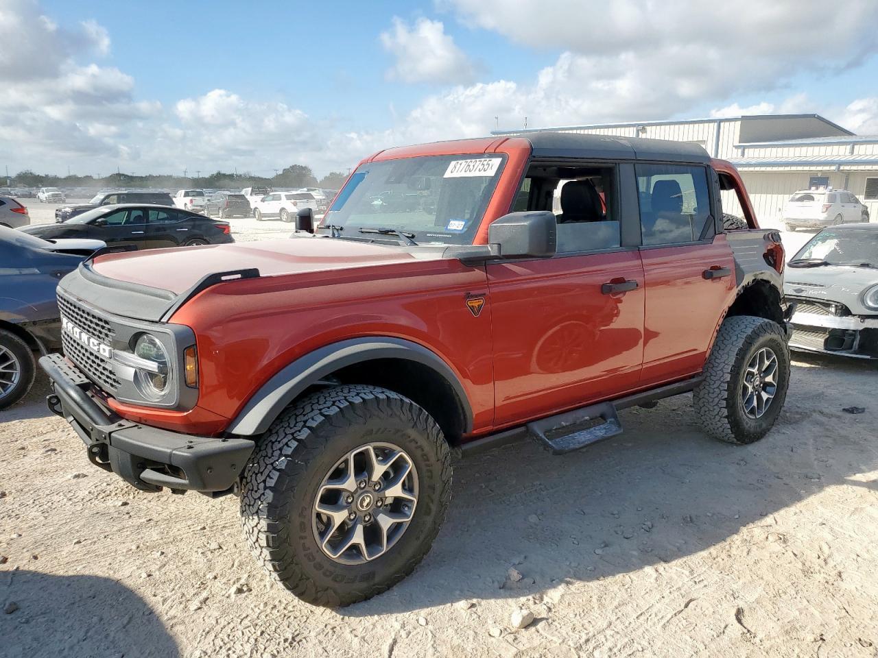 2024 FORD Bronco