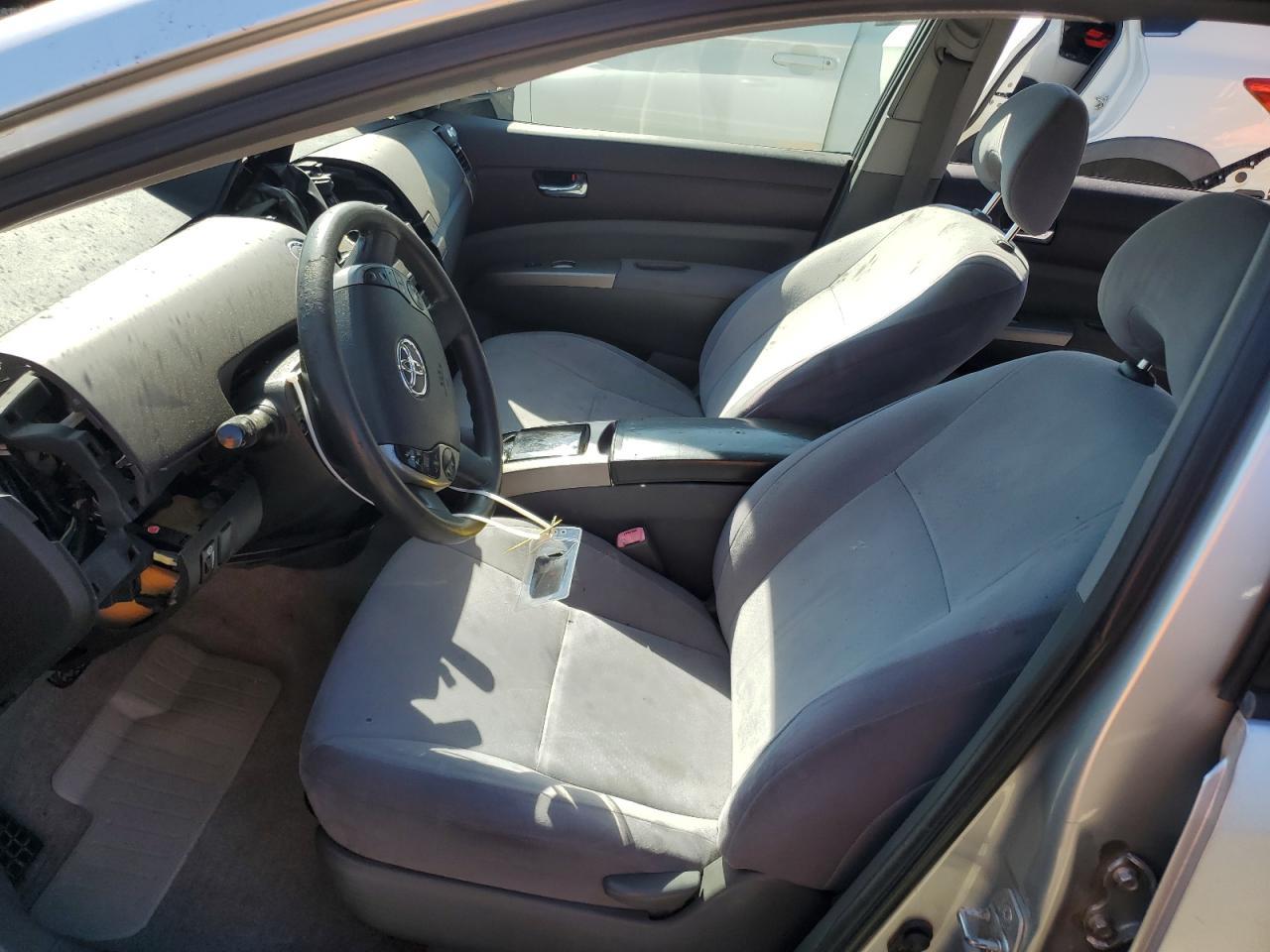 2004 TOYOTA PRIUS