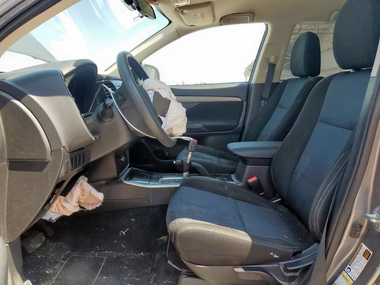 2018 MITSUBISHI outlander