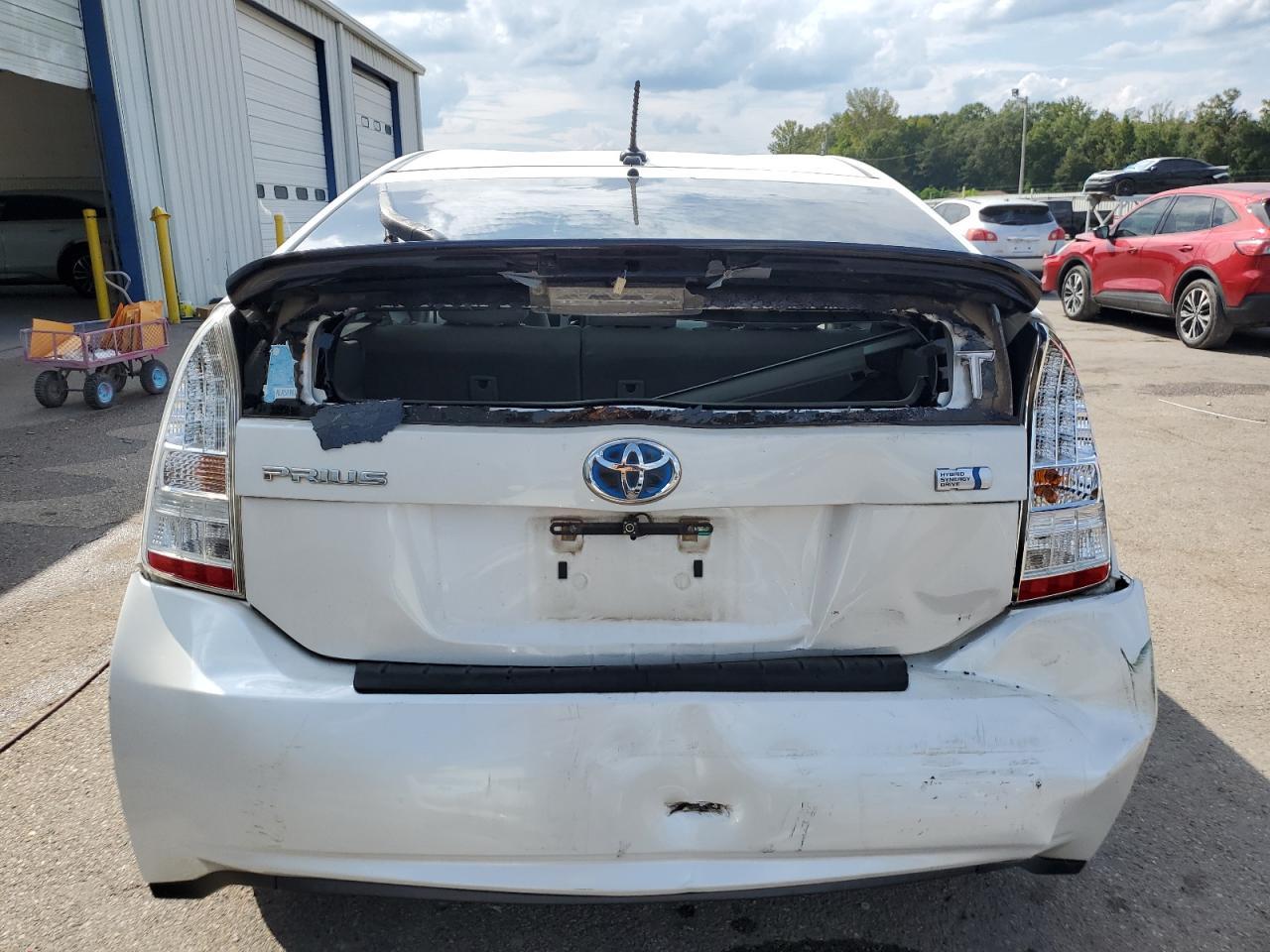 2011 TOYOTA PRIUS