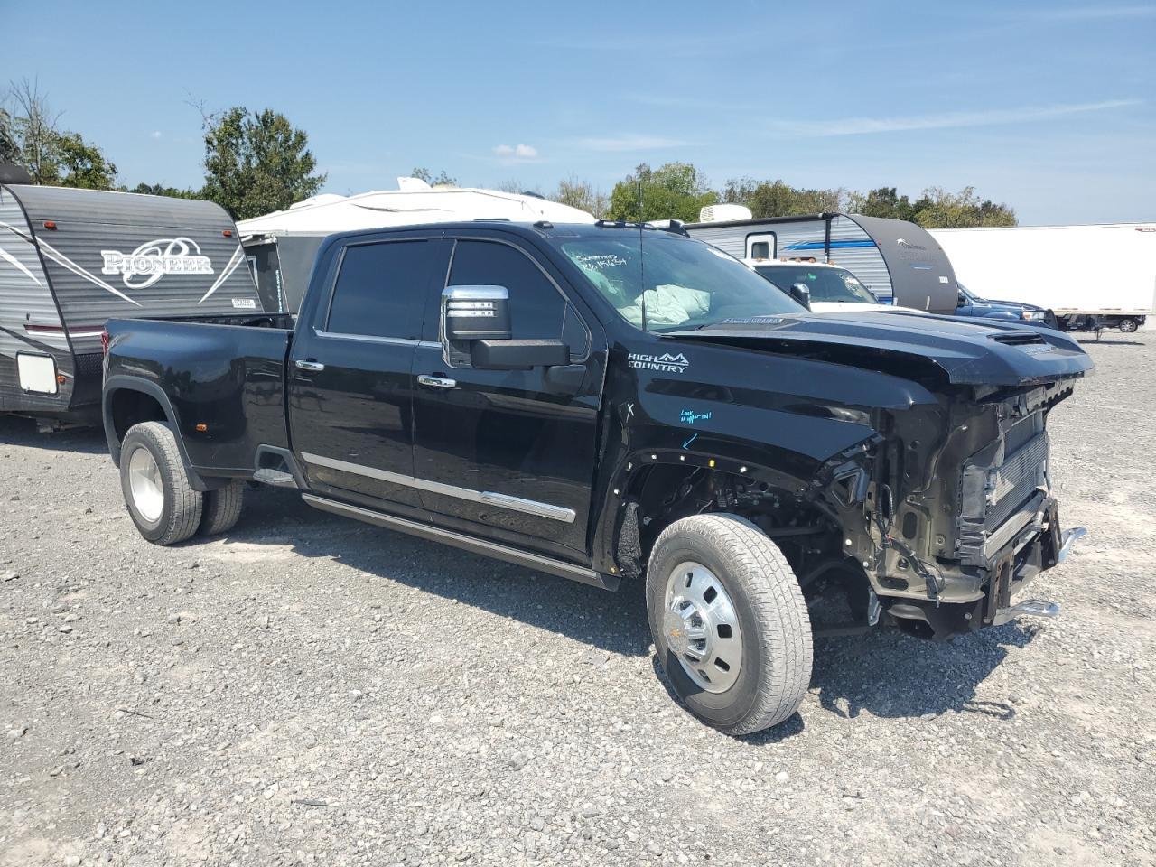 2024 CHEVROLET Silverado