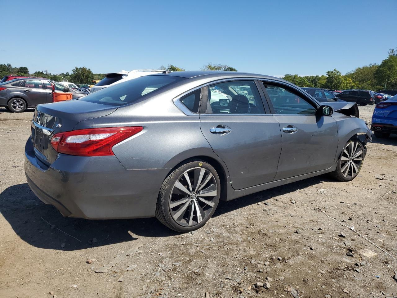 2017 NISSAN ALTIMA