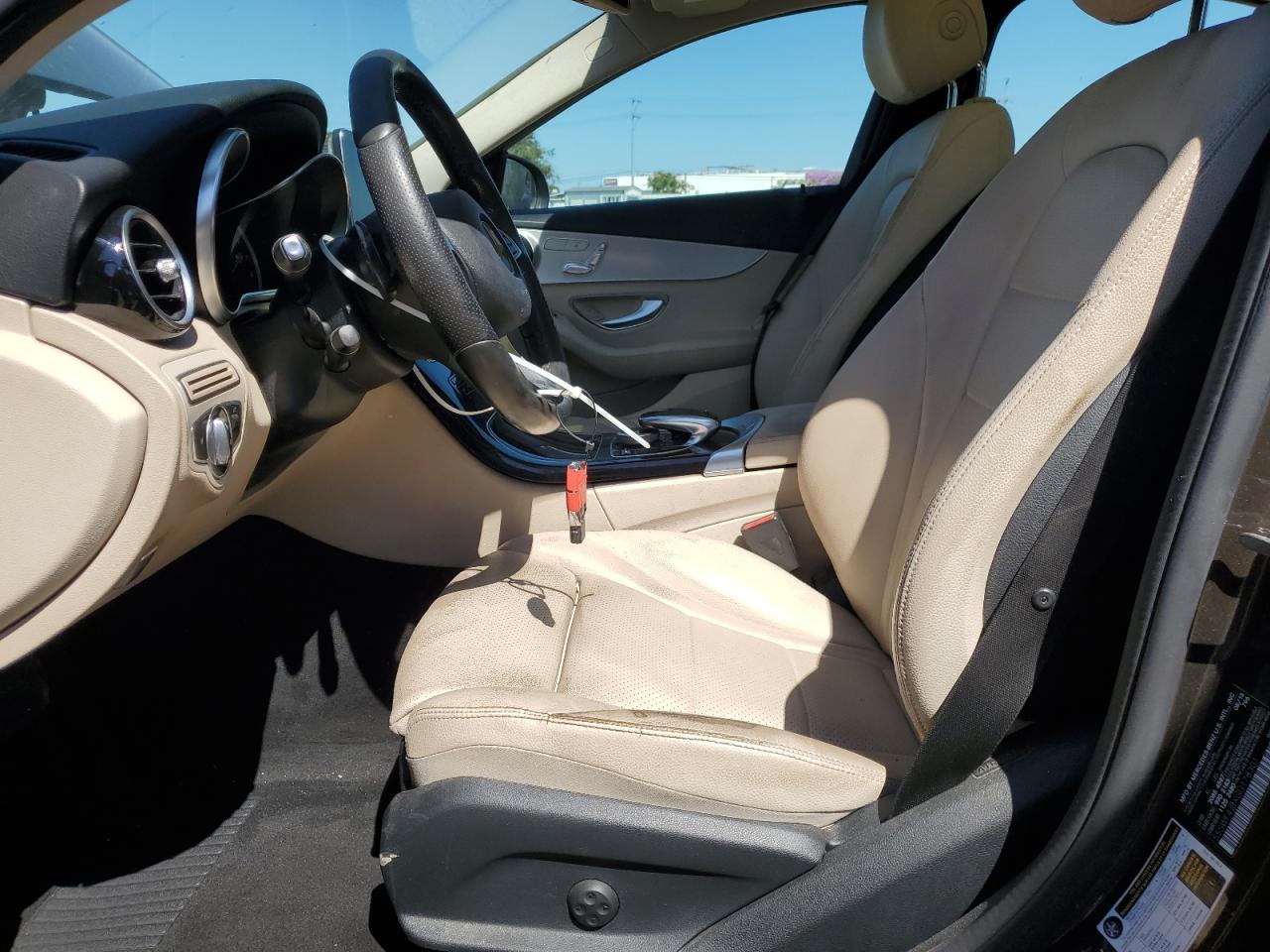 2016 MERCEDES-BENZ C-CLASS