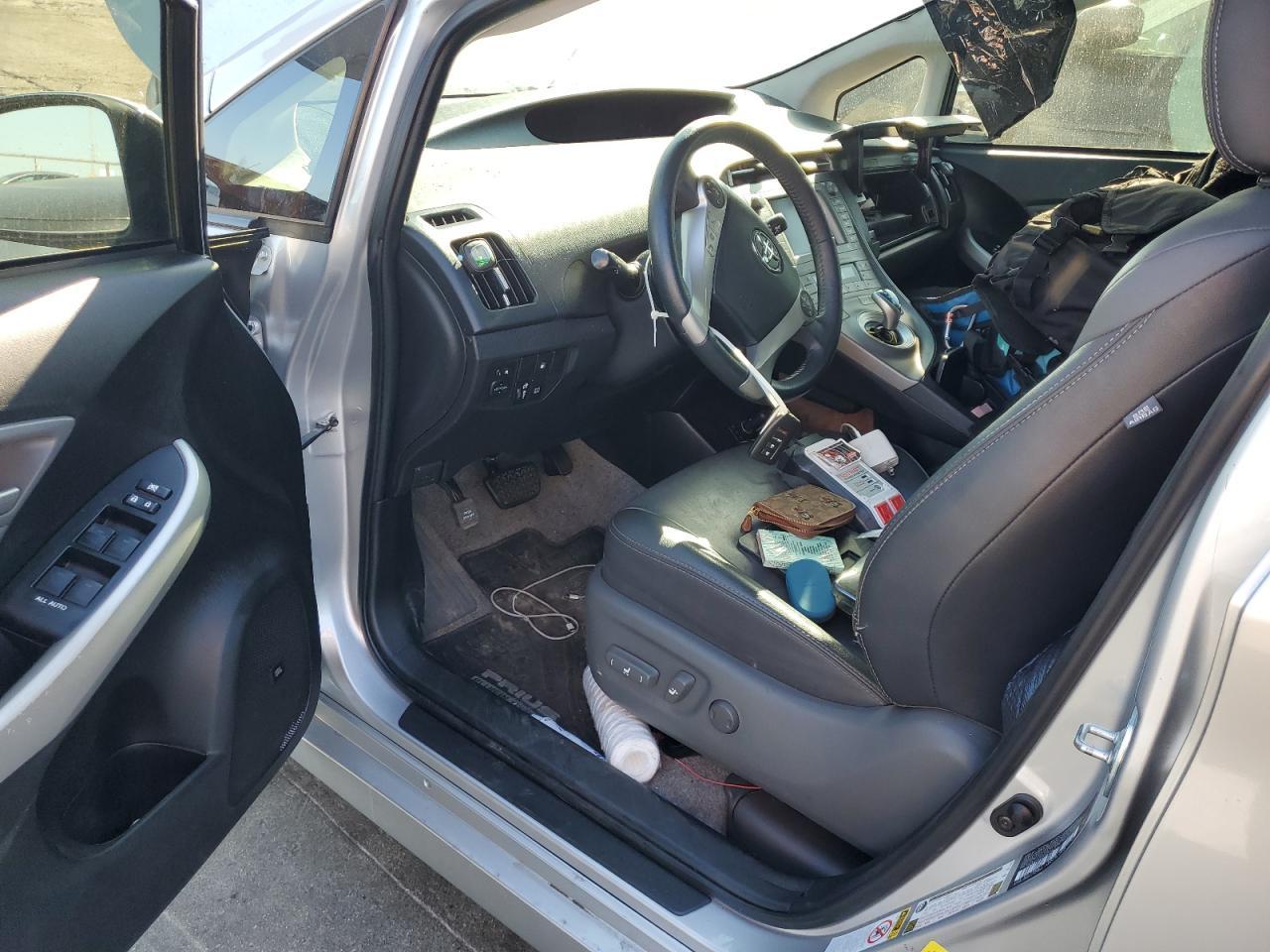 2015 TOYOTA Prius Plug-In