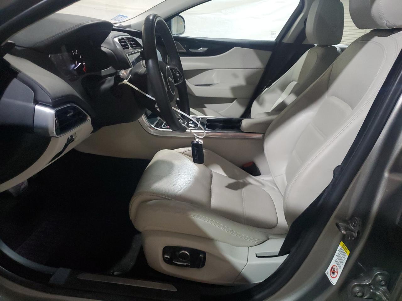 2020 JAGUAR XE