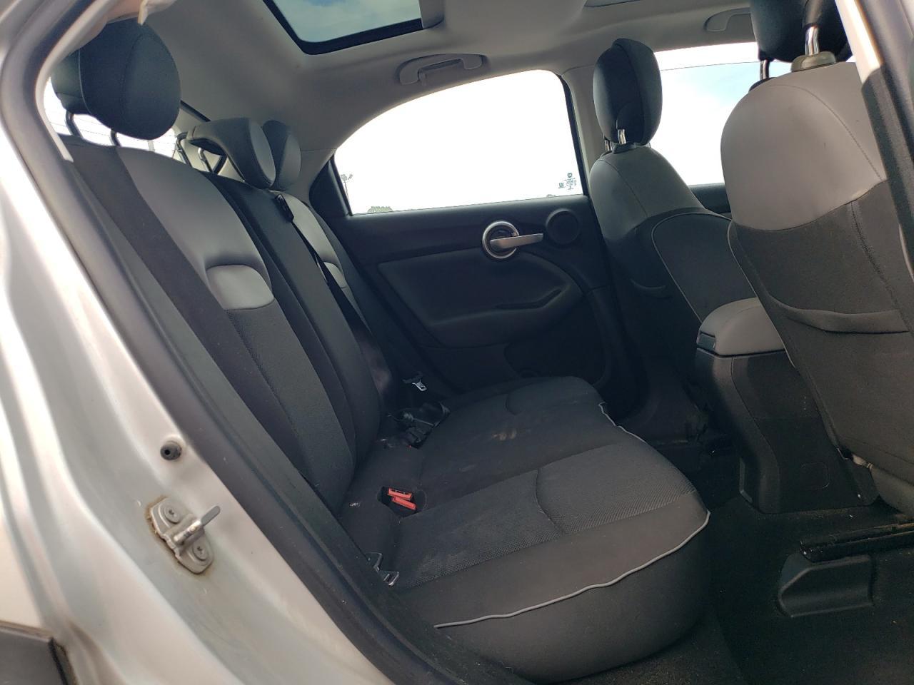 2017 FIAT 500X