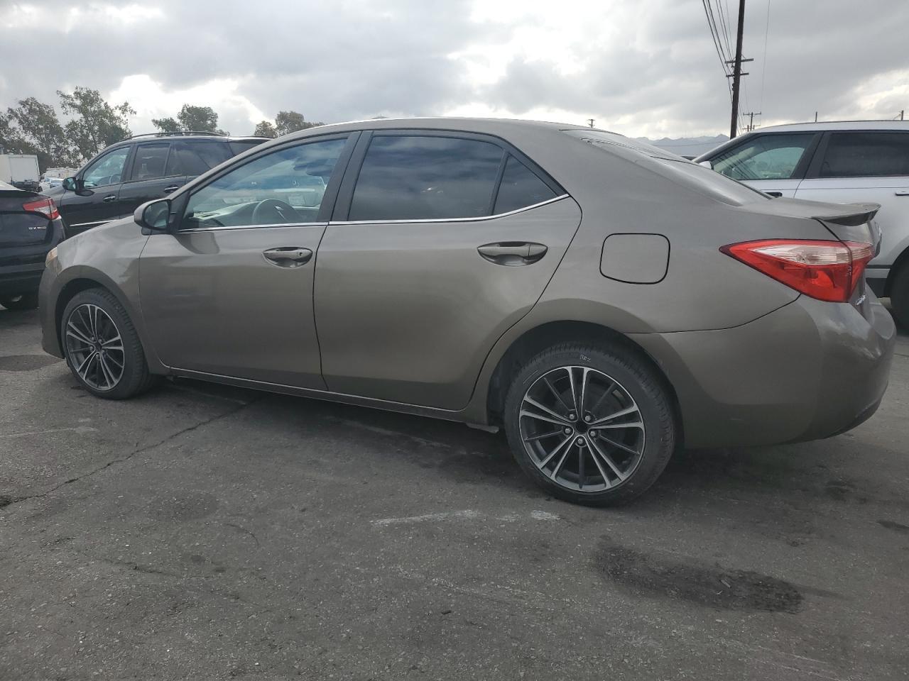 2017 TOYOTA COROLLA