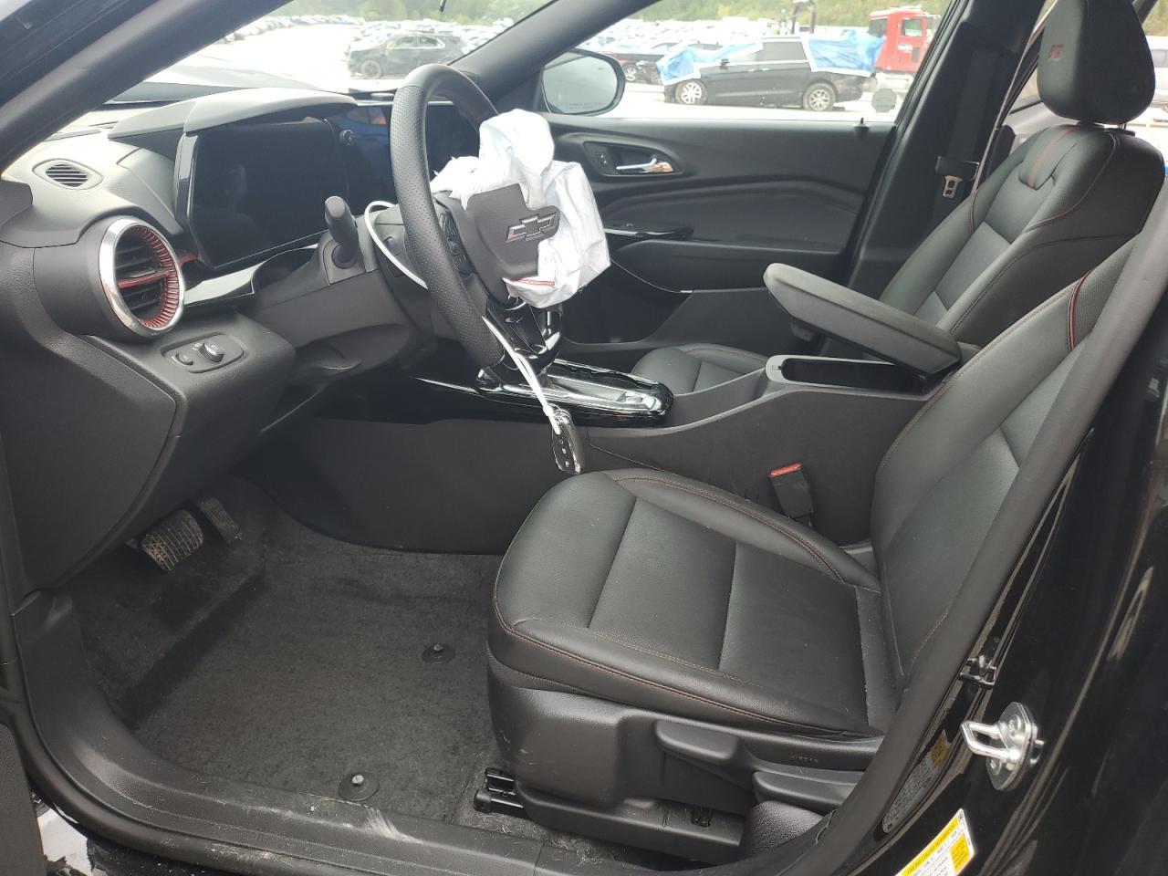 2025 CHEVROLET TRAX