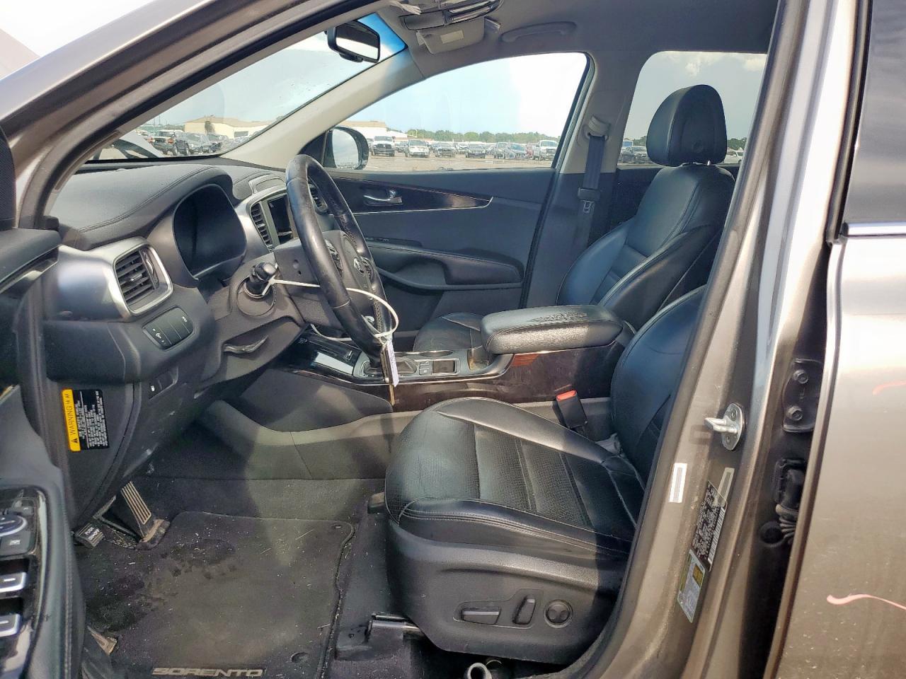 2016 KIA SORENTO