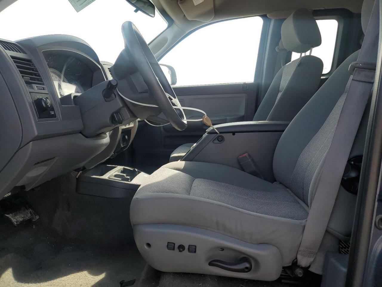 2007 DODGE Dakota