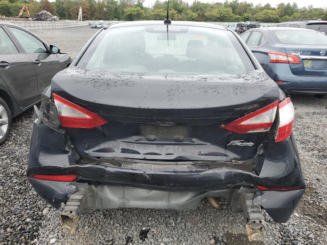 2016 FORD Fiesta