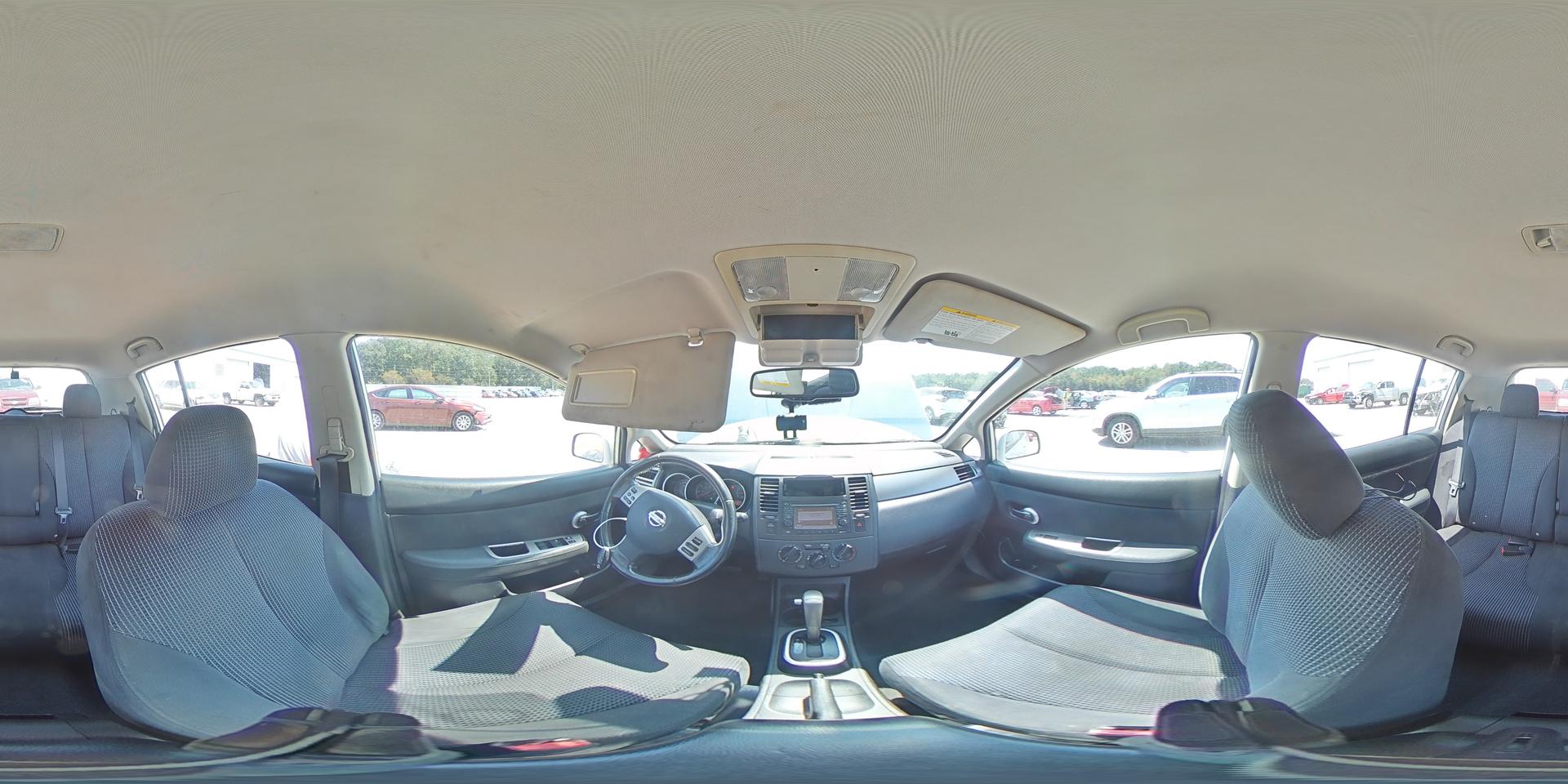 2012 NISSAN VERSA