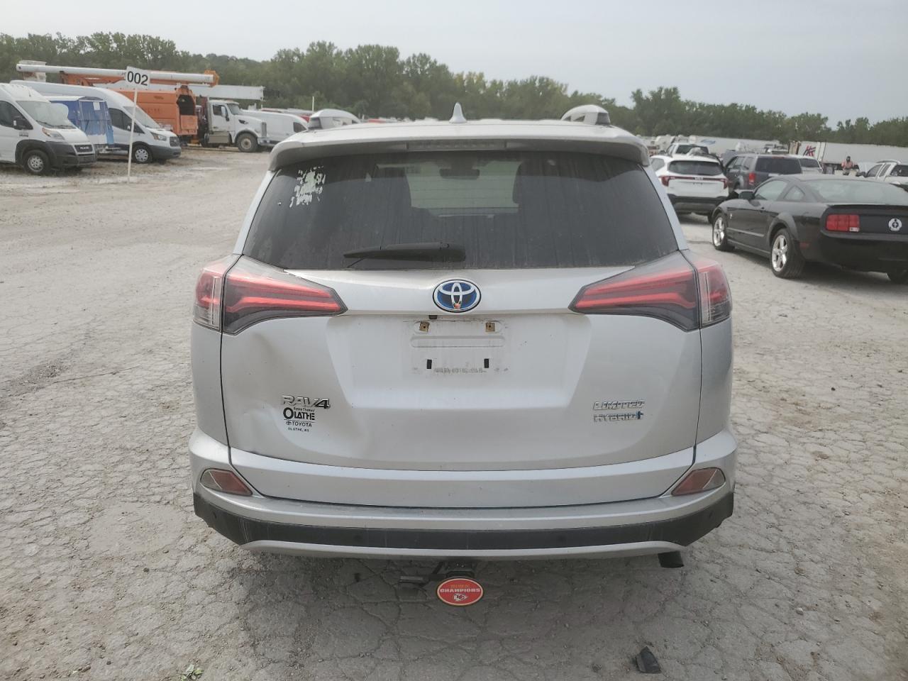 2016 TOYOTA RAV4
