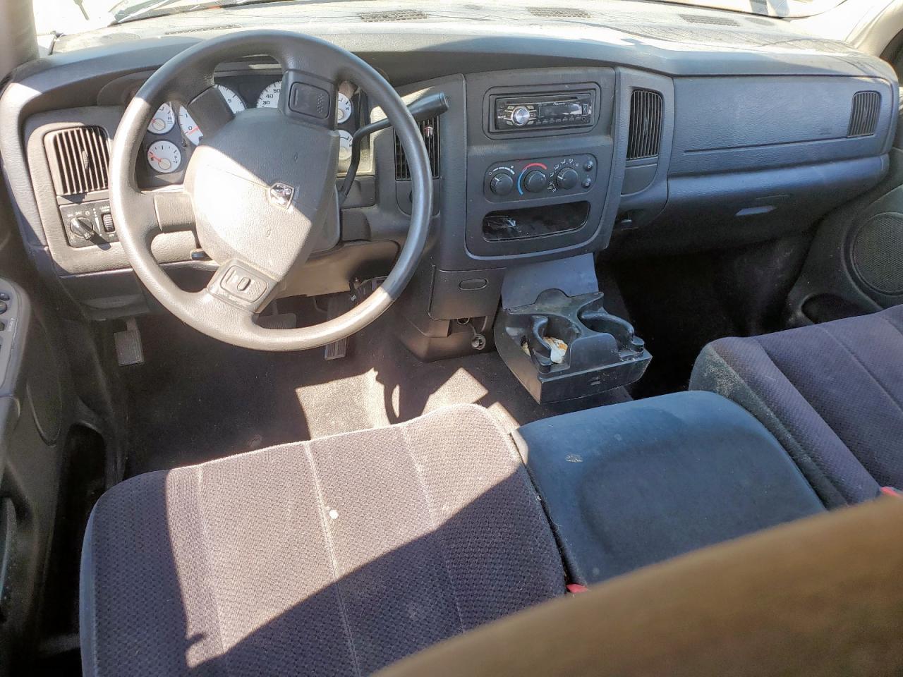 2004 DODGE RAM 1500