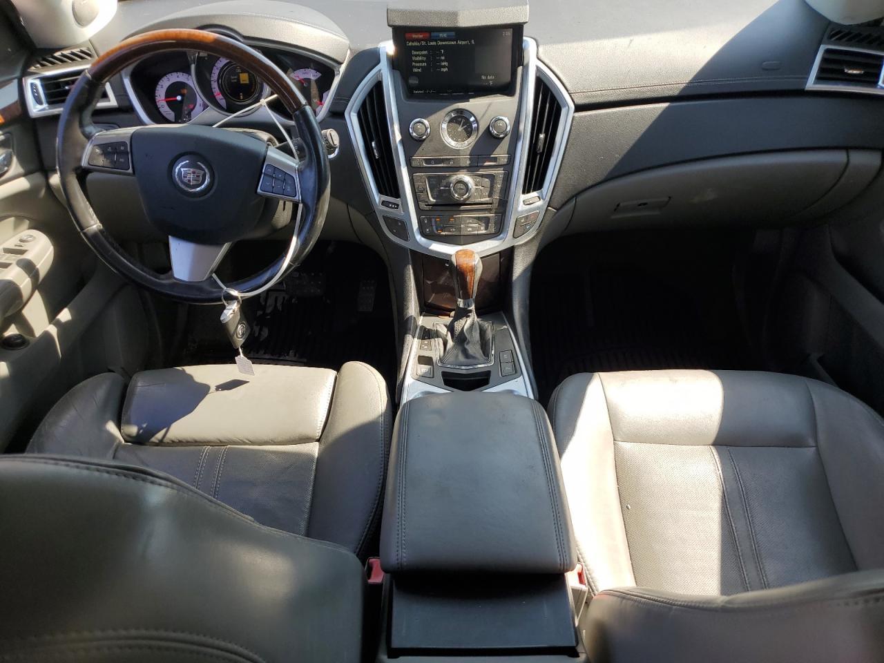 2010 CADILLAC SRX