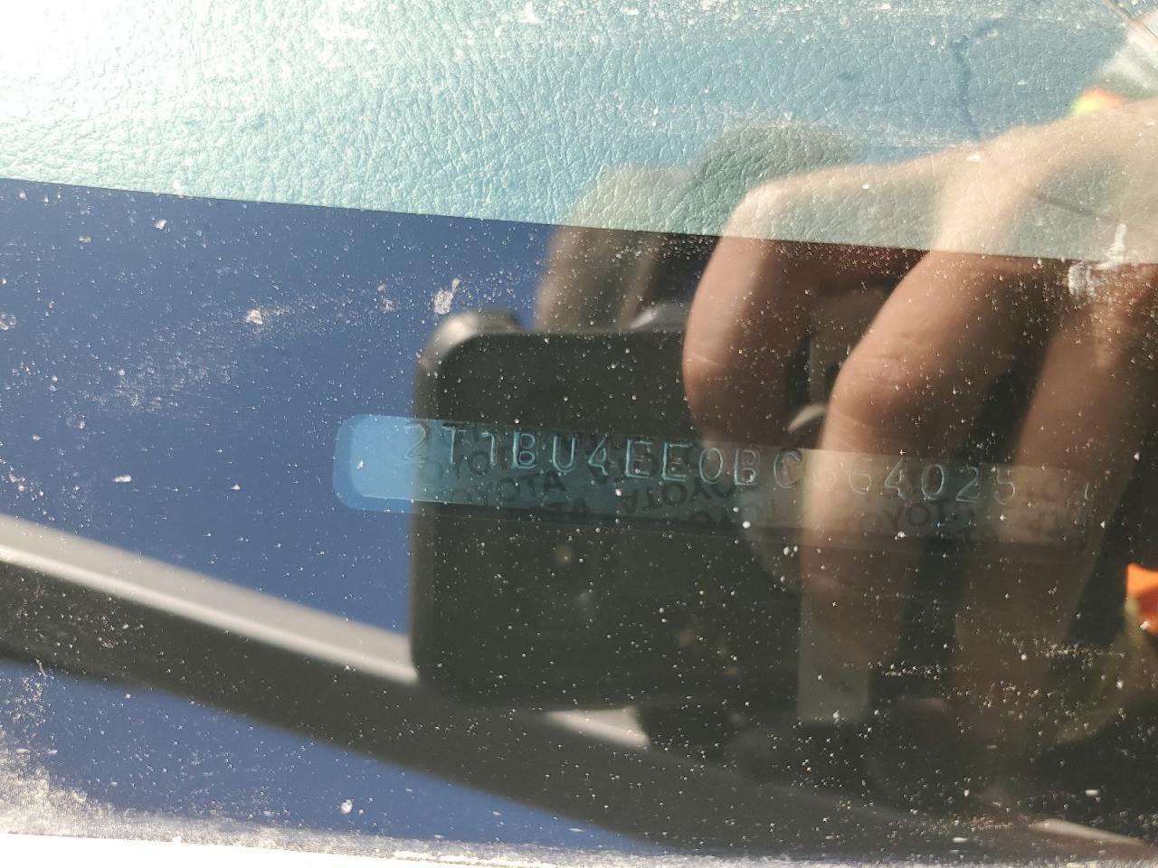 2011 TOYOTA COROLLA