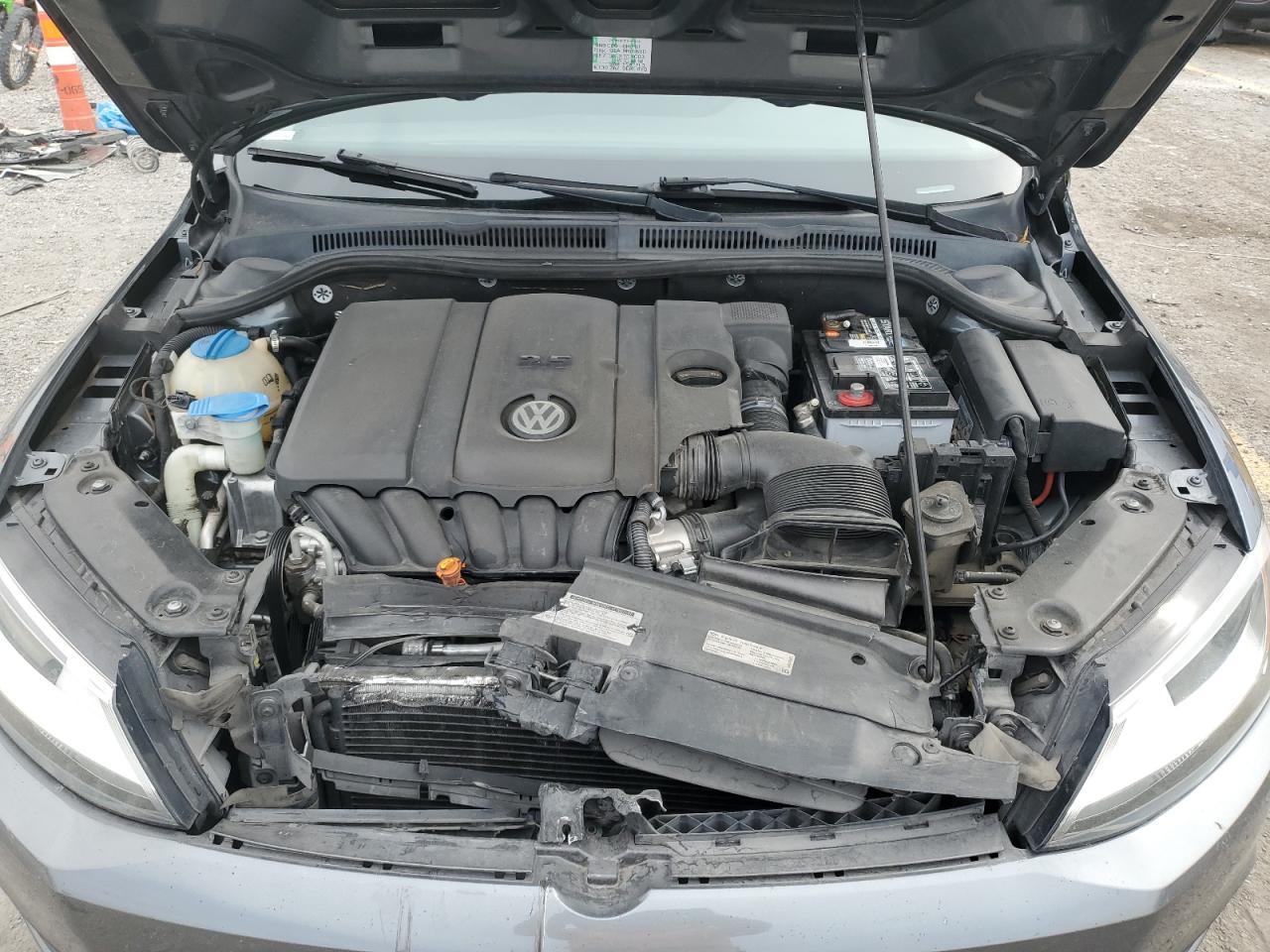 2012 VOLKSWAGEN JETTA