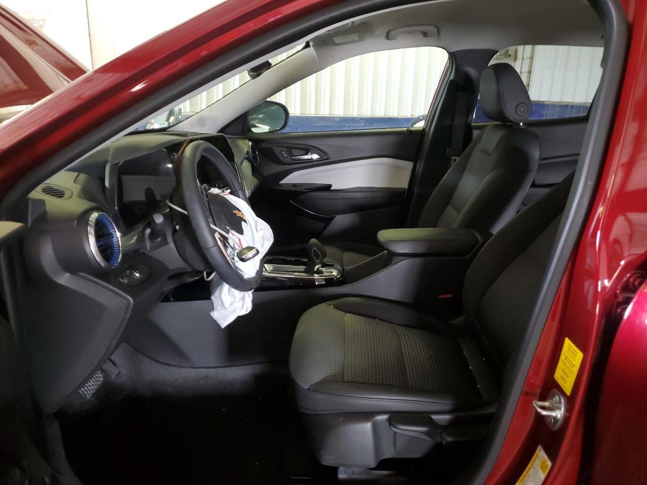 2025 CHEVROLET TRAX