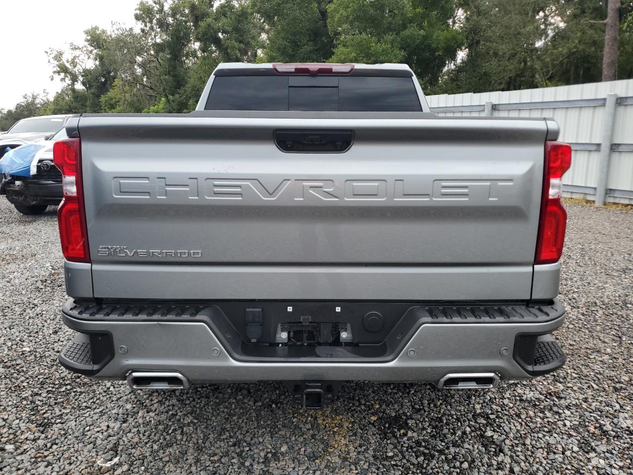 2024 CHEVROLET Silverado