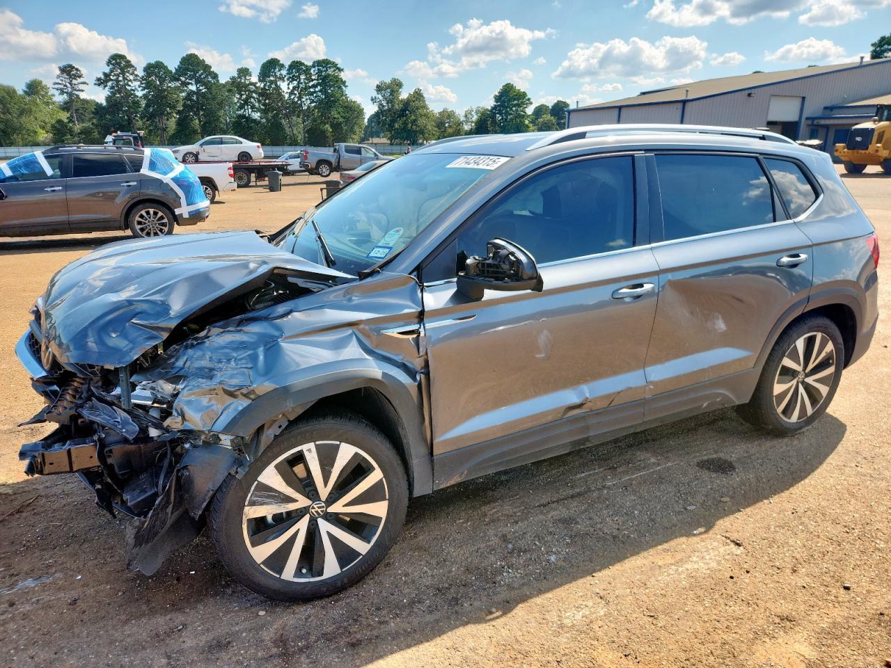 2024 VOLKSWAGEN Taos
