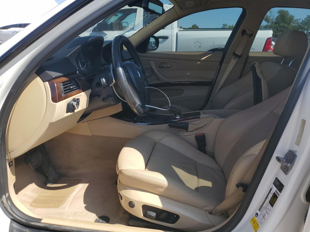 2011 BMW 3 SERIES