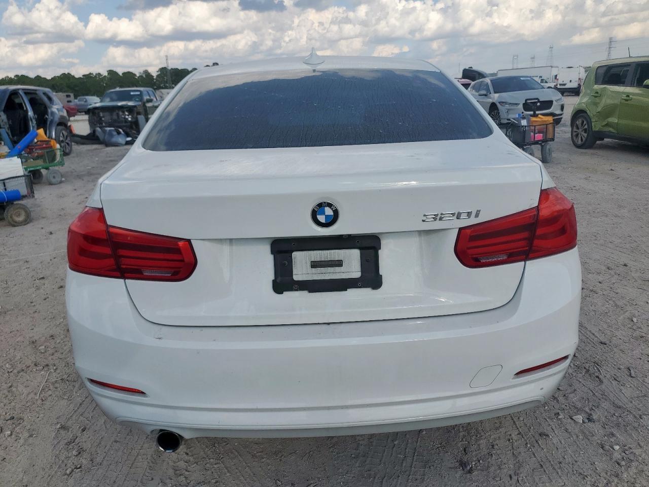 2018 BMW 3 SERIES