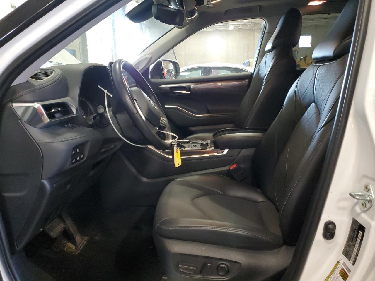 2022 TOYOTA HIGHLANDER