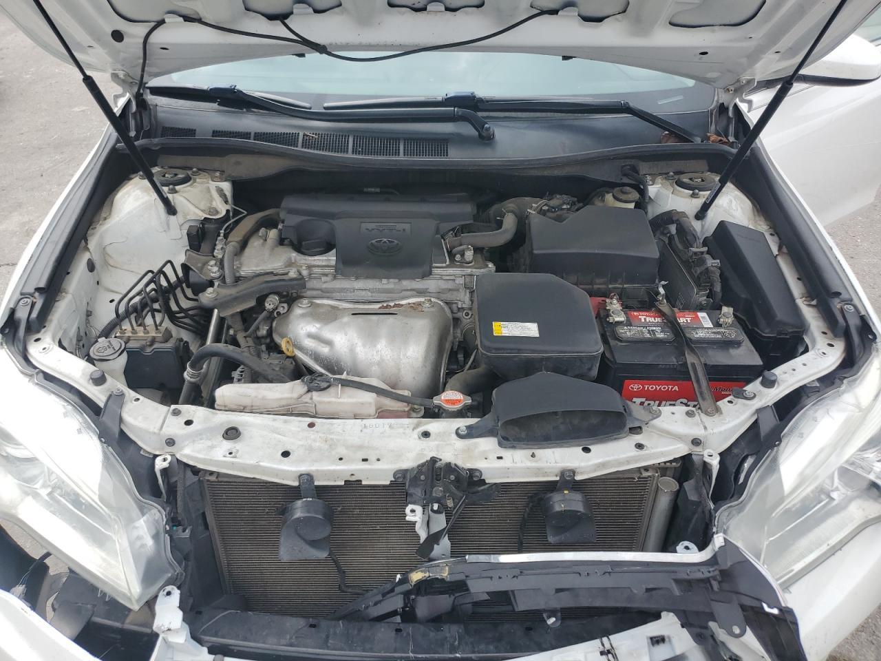 2016 TOYOTA CAMRY