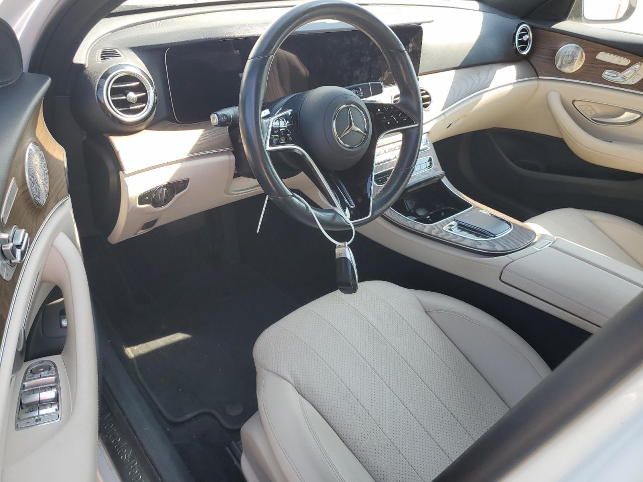2022 MERCEDES-BENZ E-Class