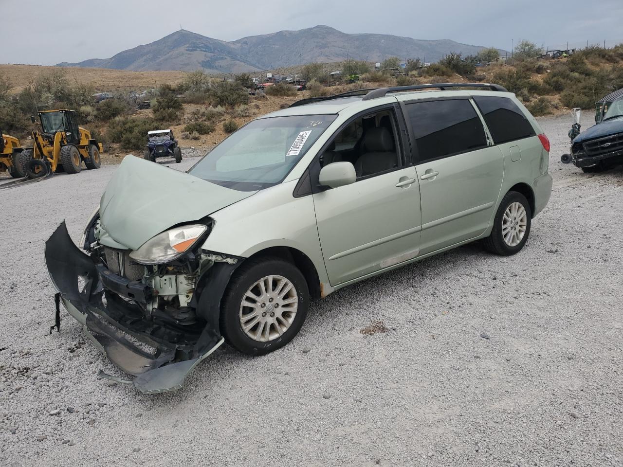 2009 TOYOTA SIENNA