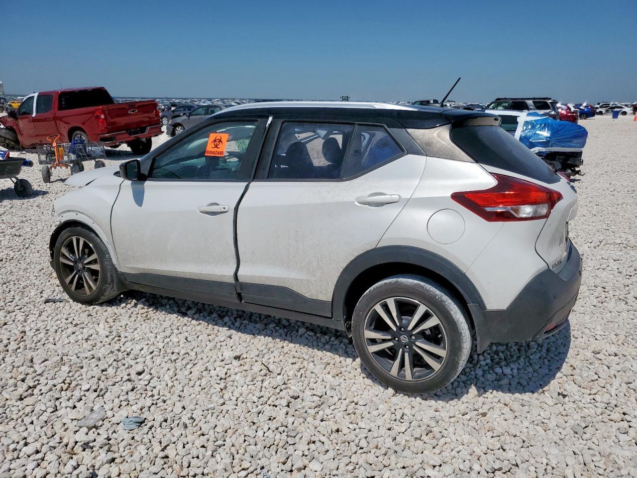 2020 NISSAN KICKS