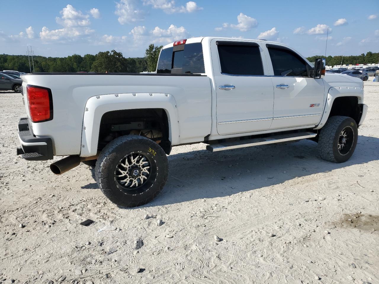 2018 CHEVROLET Silverado