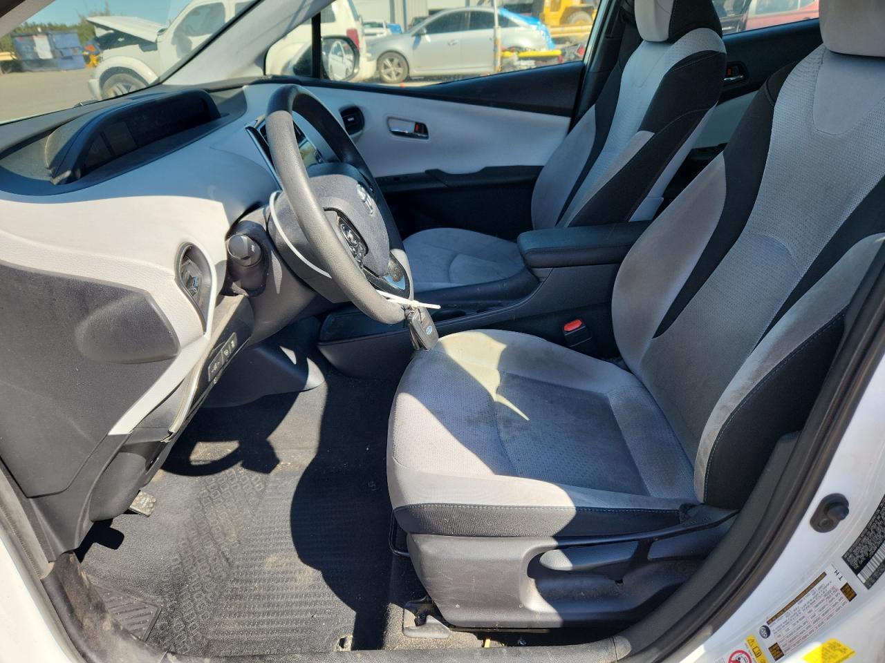 2022 TOYOTA PRIUS