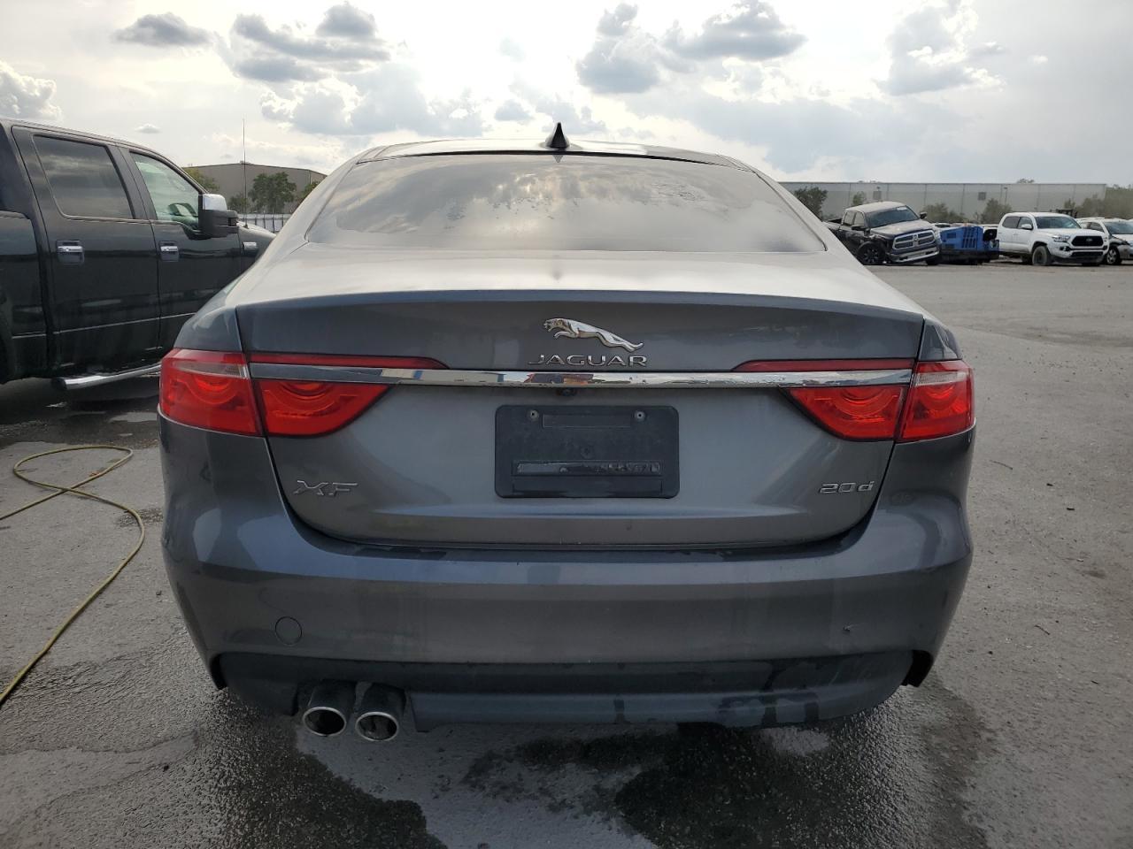 2017 JAGUAR XF