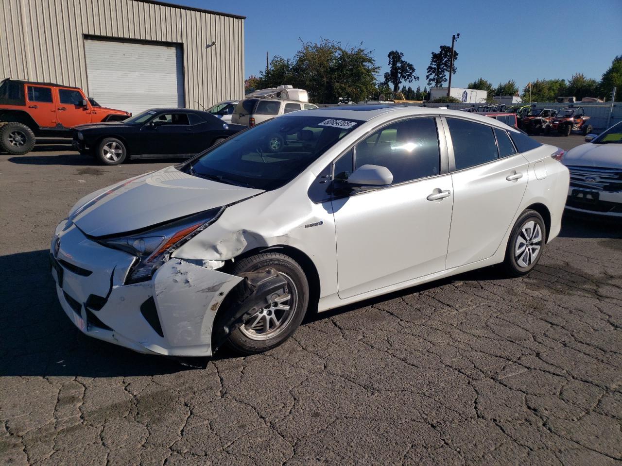 2017 TOYOTA PRIUS