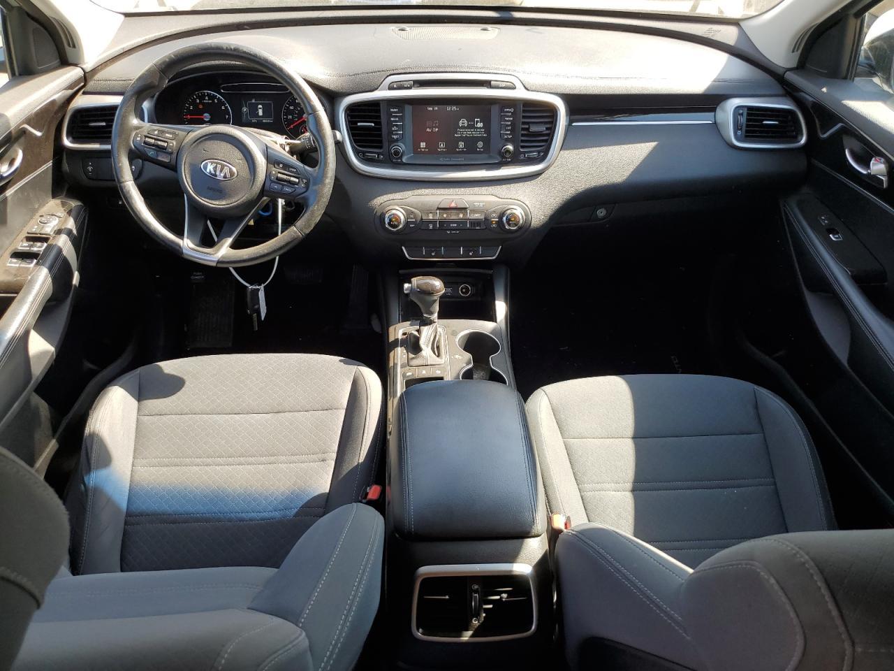 2017 KIA SORENTO