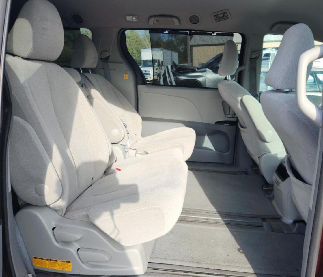 2013 TOYOTA SIENNA
