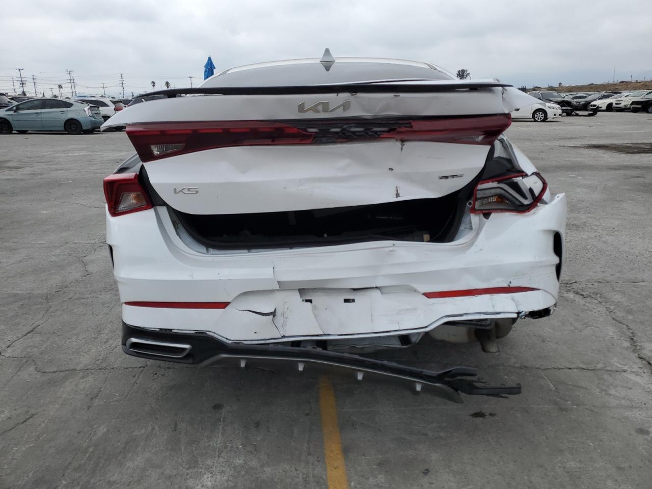 2023 KIA K5