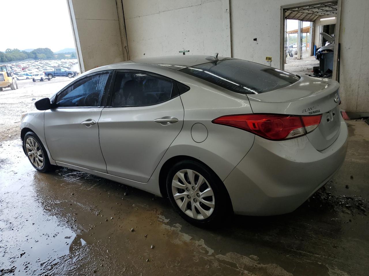 2011 HYUNDAI ELANTRA
