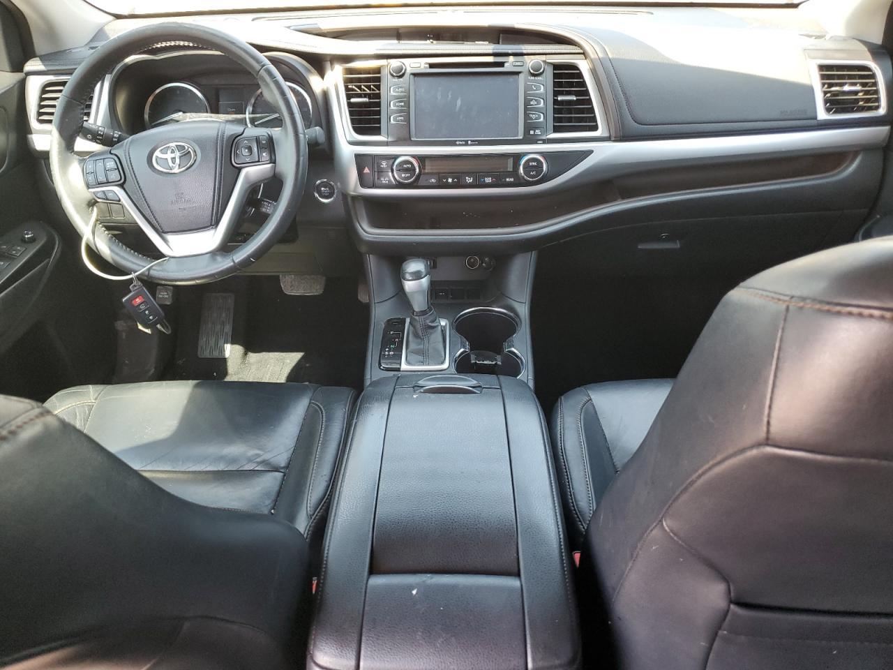 2014 TOYOTA HIGHLANDER