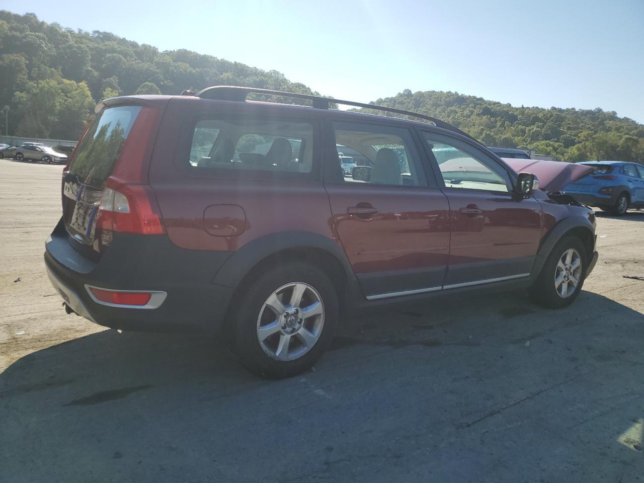 2009 VOLVO XC70