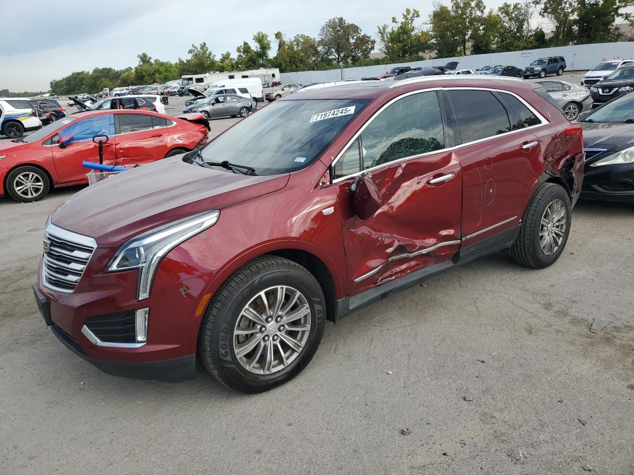 2017 CADILLAC XT5