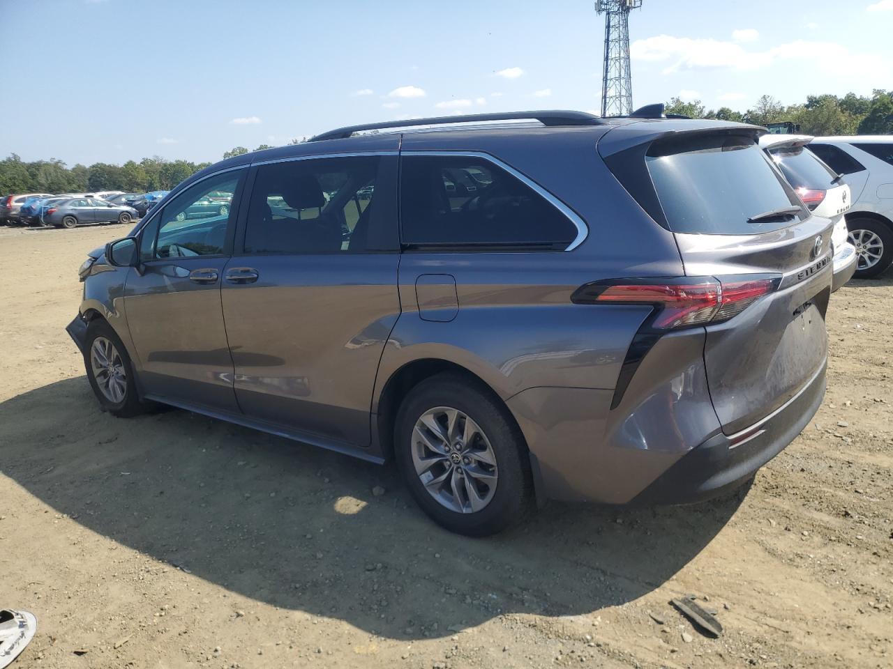 2022 TOYOTA SIENNA