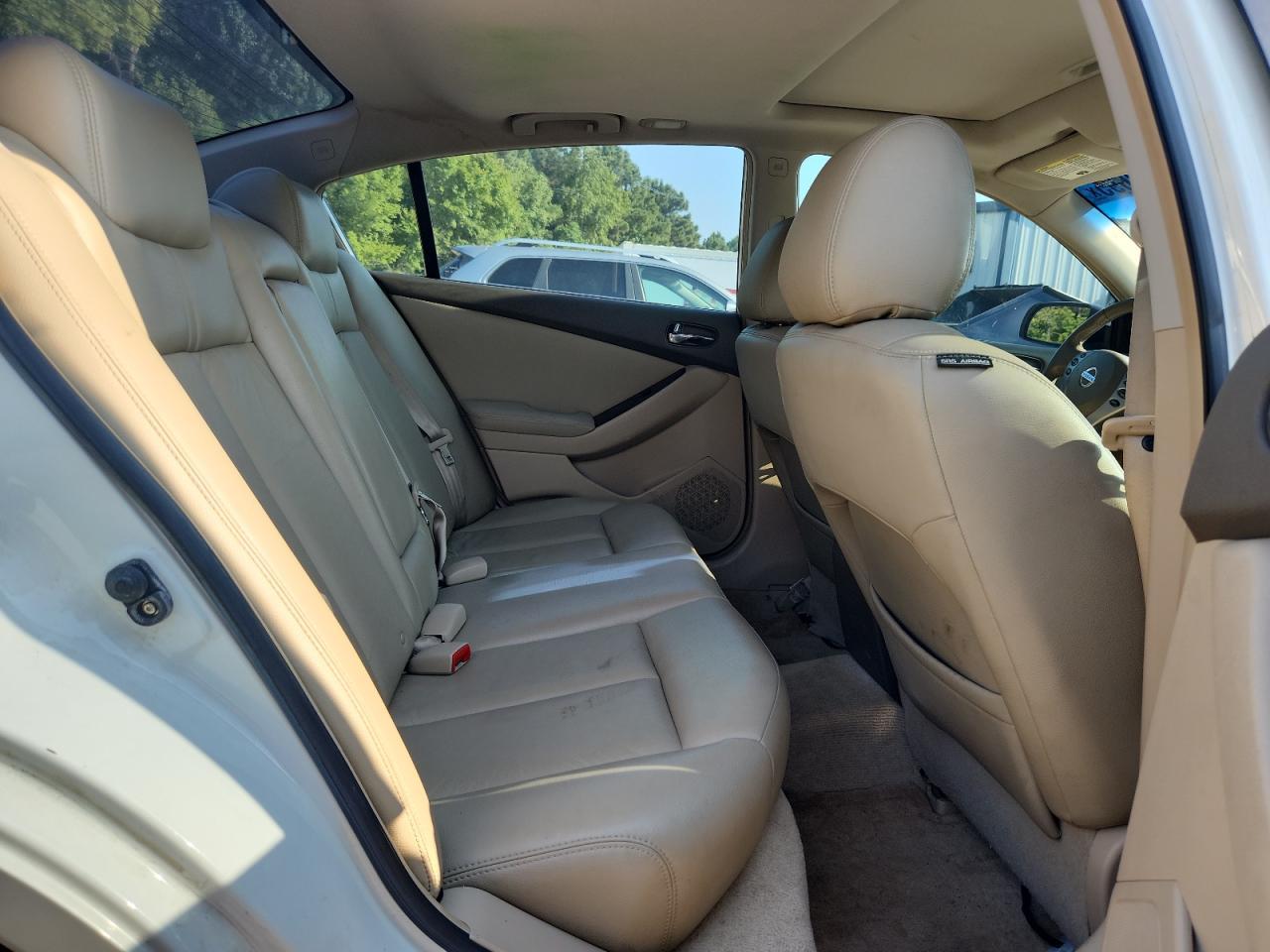 2010 NISSAN ALTIMA